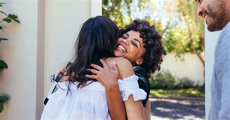 Scarlett Wildes Reconnecting With Her Old Classmates Are.
